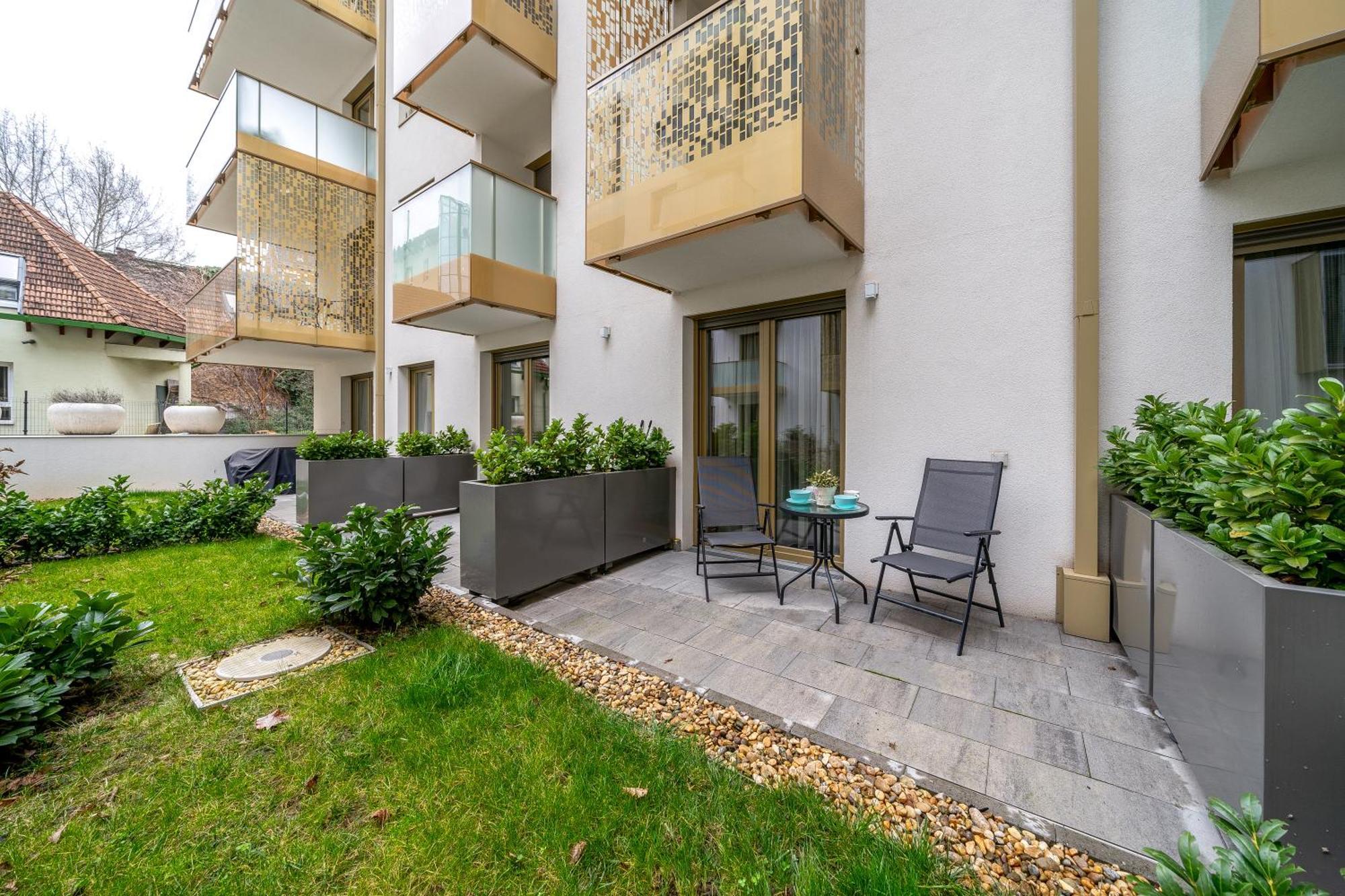 Budapest Magic Garden In Downtown Exterior foto